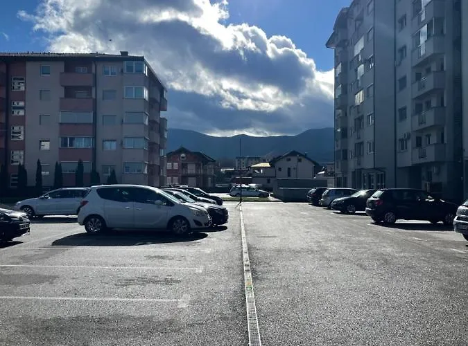 Unas Apartment